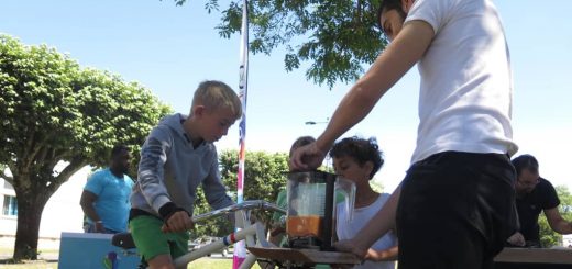 Une après-midi dédiée à la réduction de déchets, hier place de Touraine.